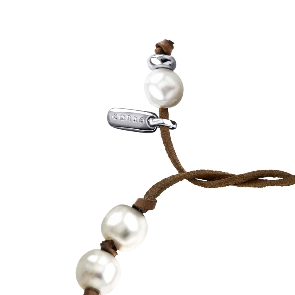 Pulsera ajustable de piel natural de borrego con 15 perlas japonesas 8-10mm - Joyería y bisutería fina