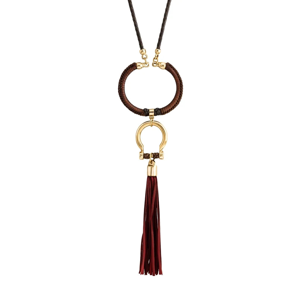 Collar de 59cm para mujer con piel de borrego trenzada redonda en 4 hilos, aro con piel tejida y dije de herradura en baño de oro de 22K con borla de piel natural de borrego - Joyería y bisutería fina