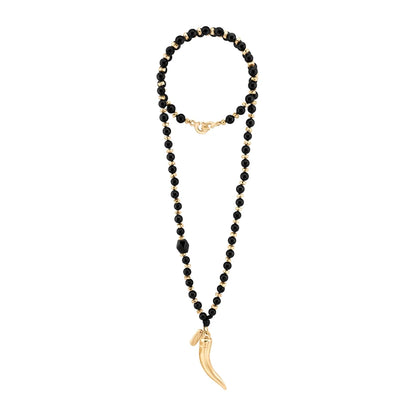 Collar de 53cm, con piedras de 8mm, con mini semillas y dije de colmillo dorados - Joyería y bisutería fina