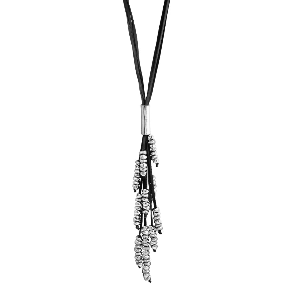 Collar de 63cm de piel natural de borrego, con 11 hilos de piel y semillas en baño de oro de 22K - Joyería y bisutería fina