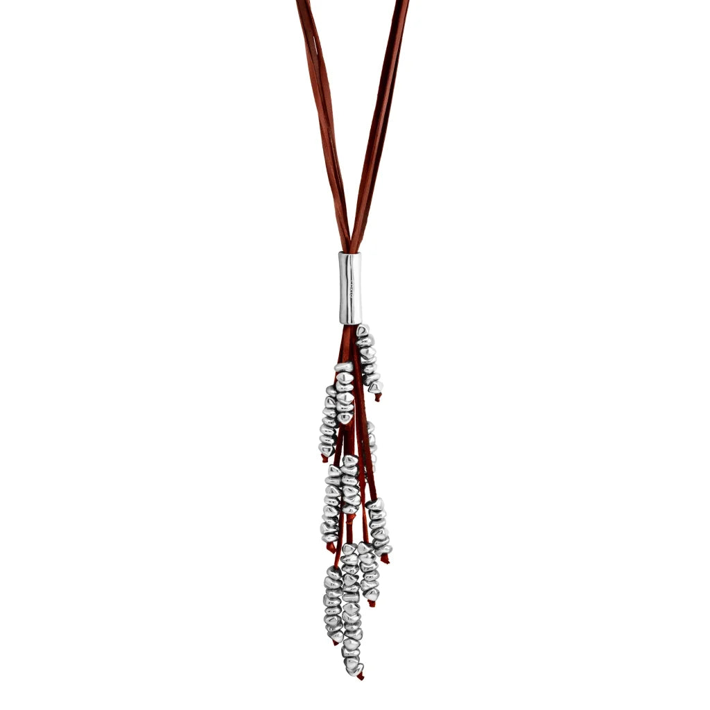 Collar de 63cm de piel natural de borrego, con 11 hilos de piel y semillas en baño de oro de 22K - Joyería y bisutería fina