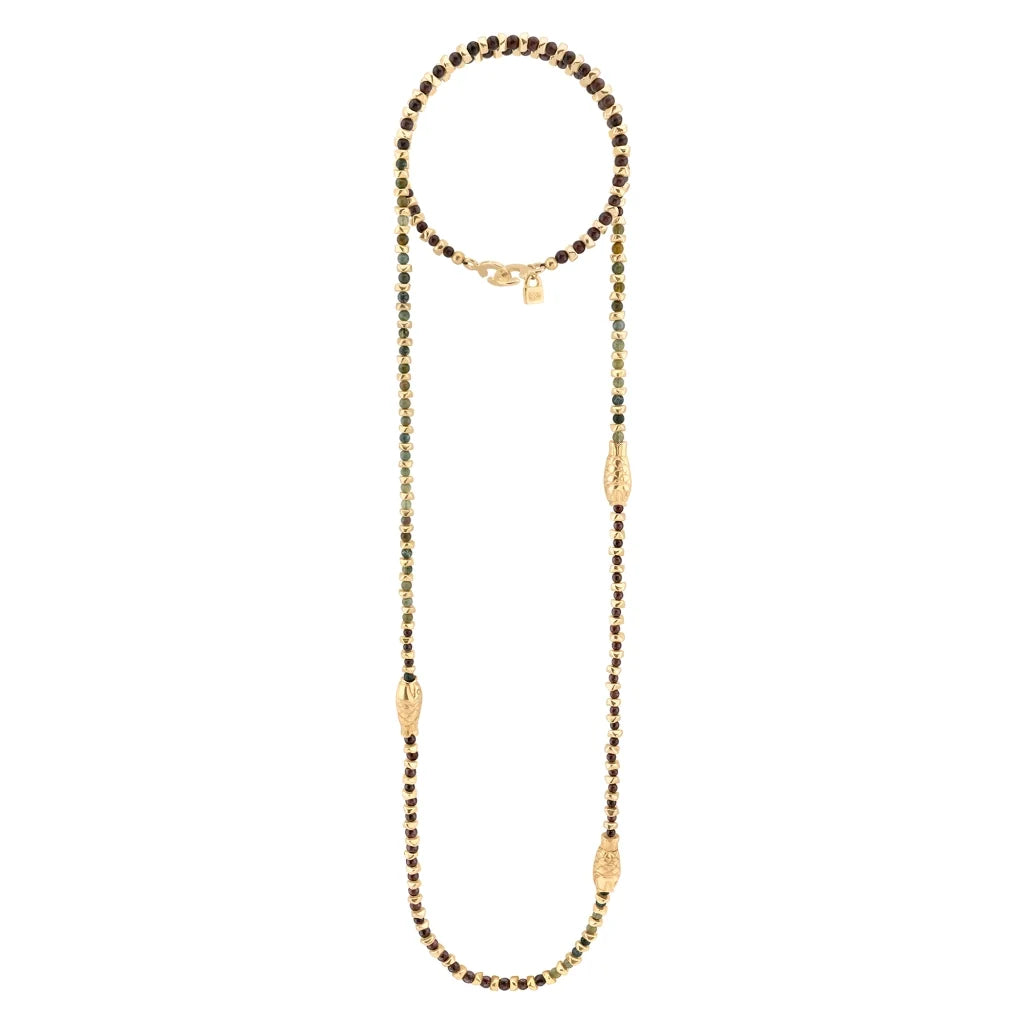 Collar corbatín con piedras de 4mm, con mini semillas y 3 peces koi dorados - Joyería y bisutería fina