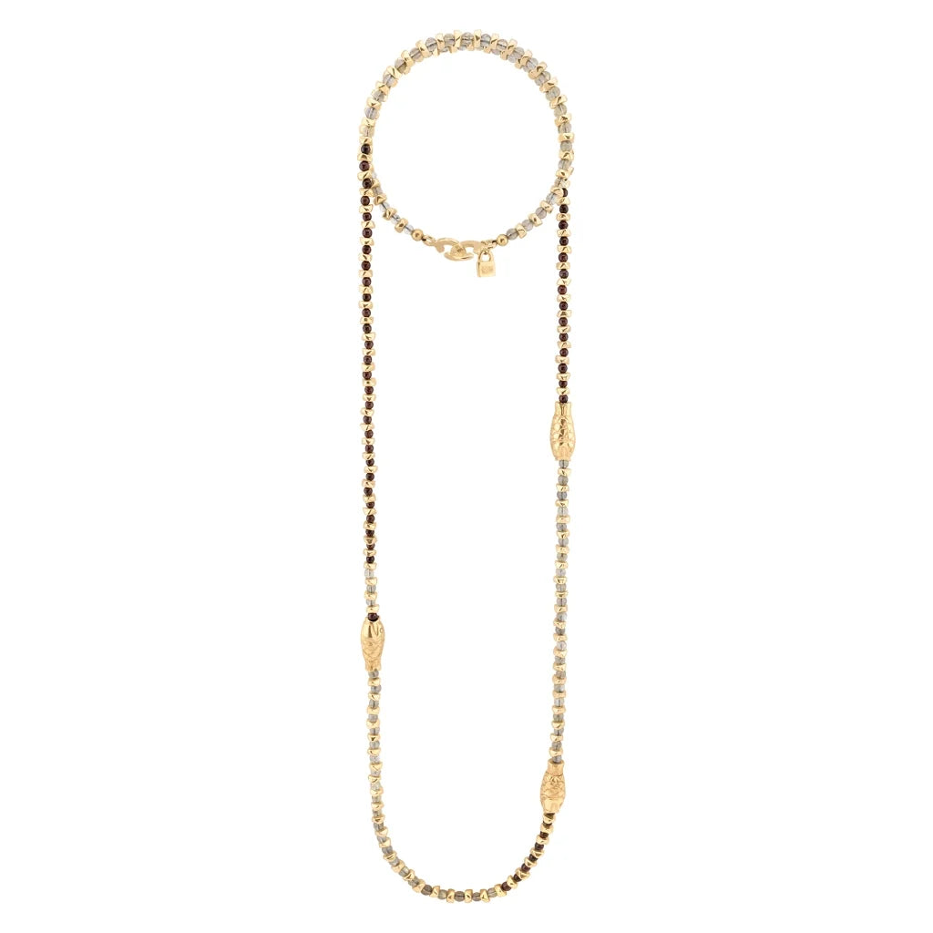 Collar corbatín con piedras de 4mm, con mini semillas y 3 peces koi dorados - Joyería y bisutería fina