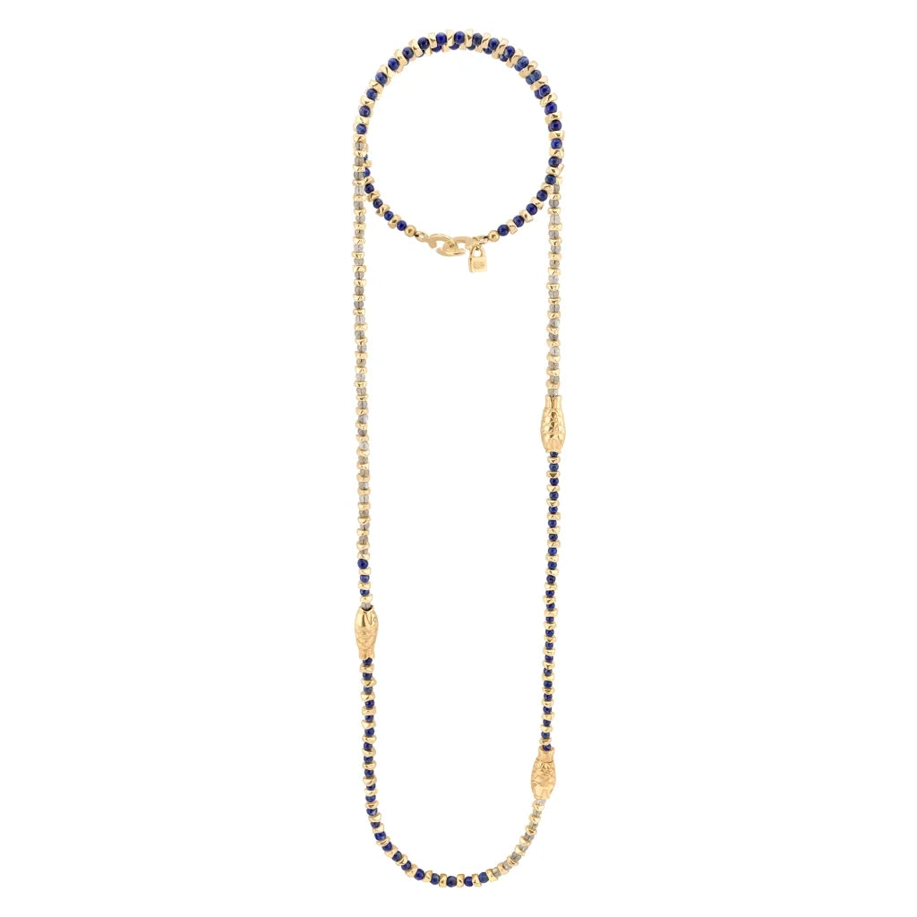 Collar corbatín con piedras de 4mm, con mini semillas y 3 peces koi dorados - Joyería y bisutería fina