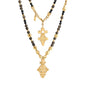 Collar de 112cm en baño de oro 22K, con una composición de piedras de 6mm y cuentas doradas, complementando un dije de cruz africana barroca - Joyería y bisutería fina