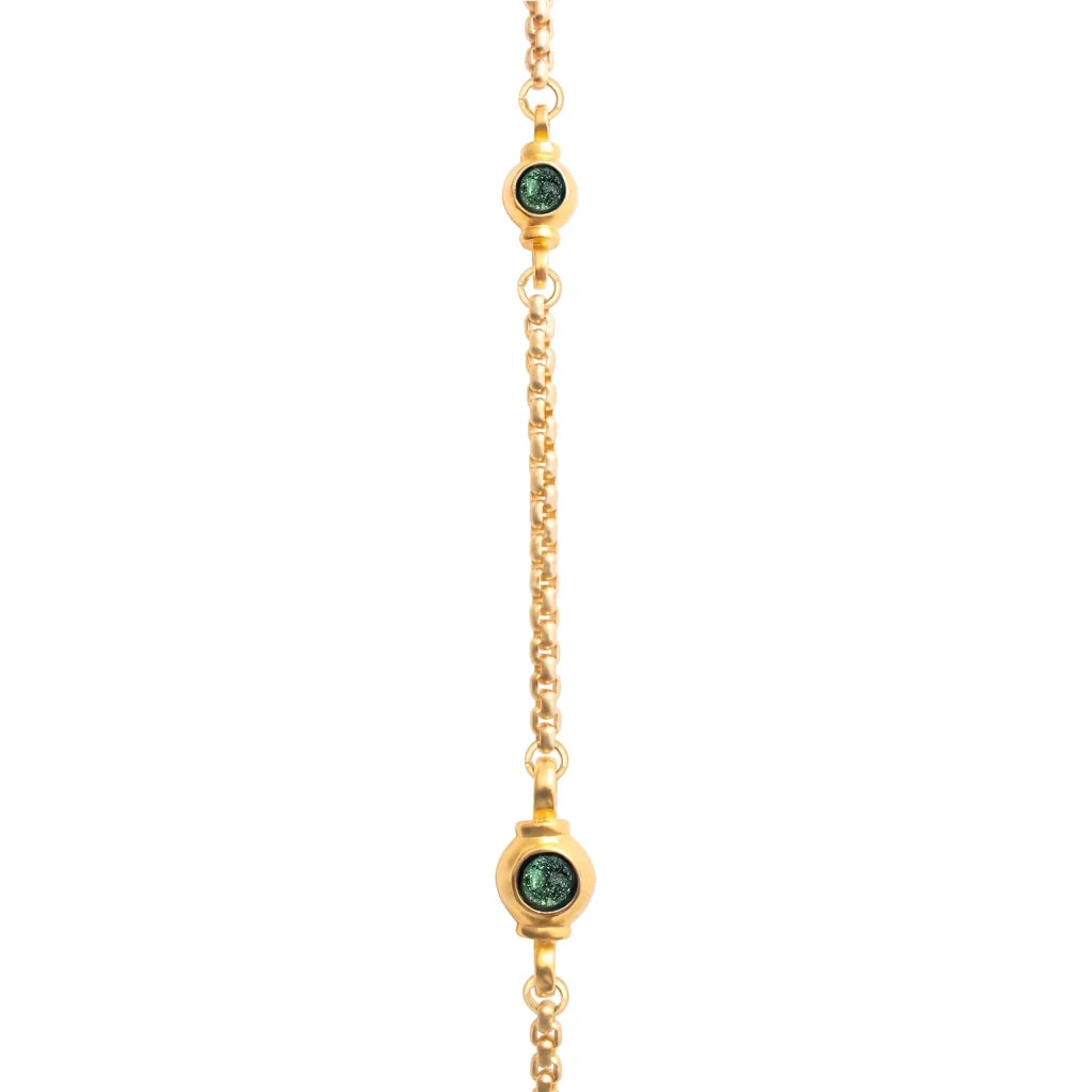 Collar de 54cm con eslabones y dije de cruz en acero con baño de oro de 22K, con piedras de 8mm - Joyería y bisutería fina