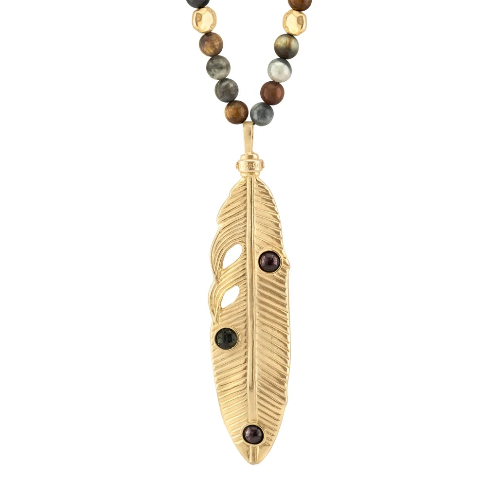 Collar de 57cm con piedra ojo de halcón de 8mm, con lunetas y dije de pluma doradas - Joyería y bisutería fina