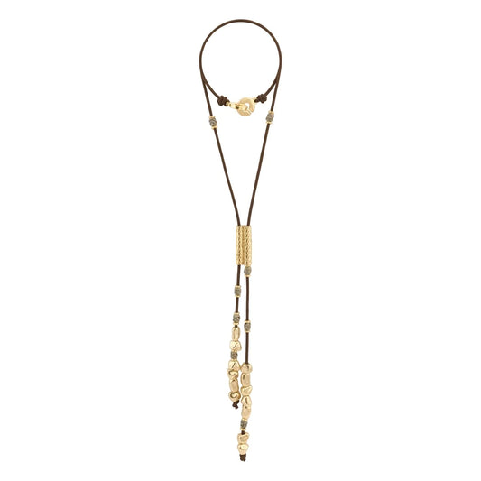 Collar corbatín de 80cm con cordón de piel natural española. con piezas en baño de 22K y nudos franceses en piel natural de borrego - Joyería y bisutería fina