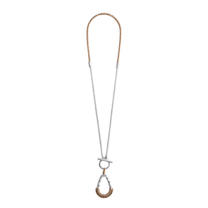 Collar con cadenas y broche omega en baño de rodio, con una trenza de cuatro hilos con piel natural de borrego - Joyería y bisutería fina