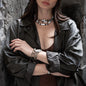 Collar choker ajustable en baño de rodio con cadena de eslabones y piedras facetadas 5mm y dije de pez koi en baño de rodio - Joyería y bisutería fina