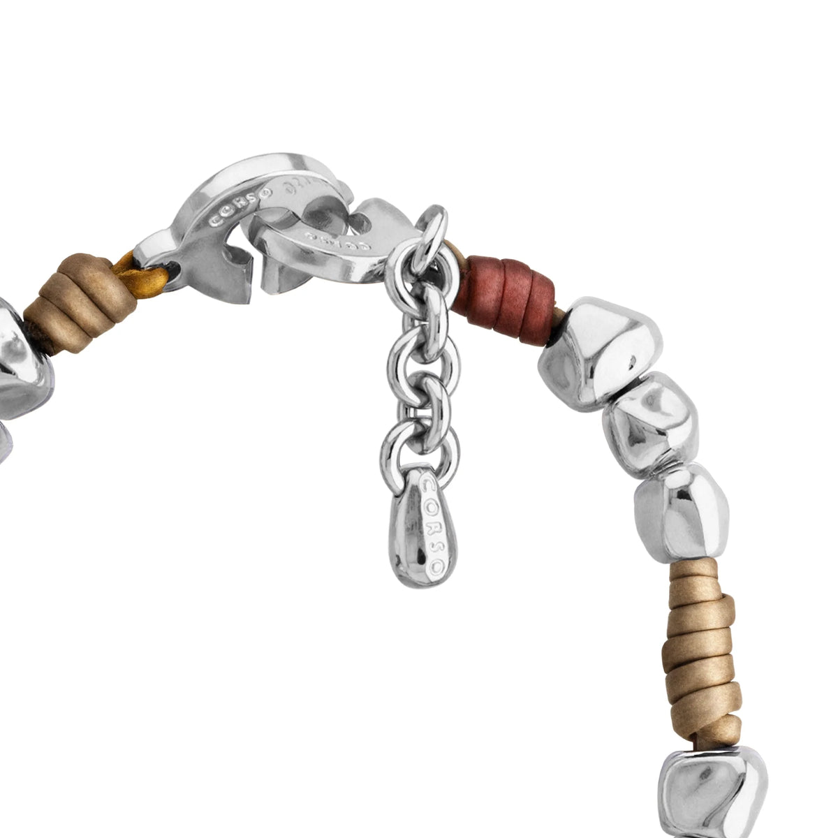 Collar con piel natural de borrego, con broche distintivo con cuentas en baño de rodio - Joyería y bisutería fina