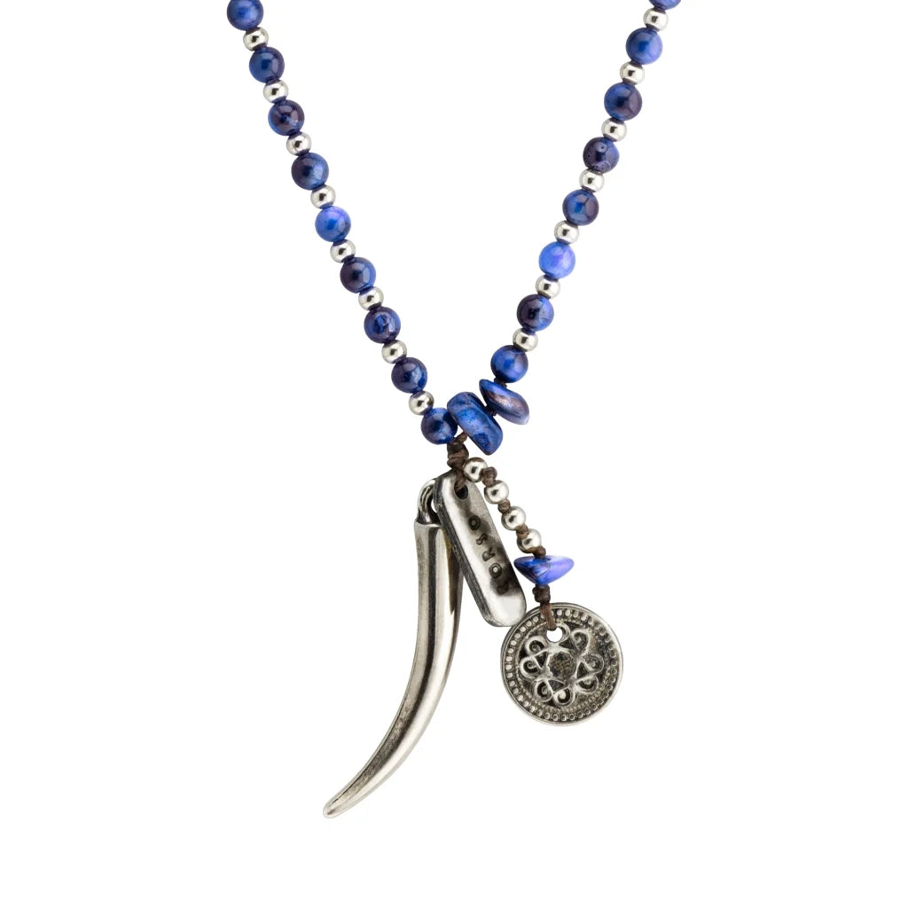 Collar de 34cm con piedras 4mm, con mini esferas moneda tibetana y colmillo en acero pulido - Joyería y bisutería fina