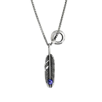 Collar de 38cm con piedra 6mm, cadena de acero anticado, con rueda Corso y dije de pluma en terminado de acero pulido - Joyería y bisutería fina