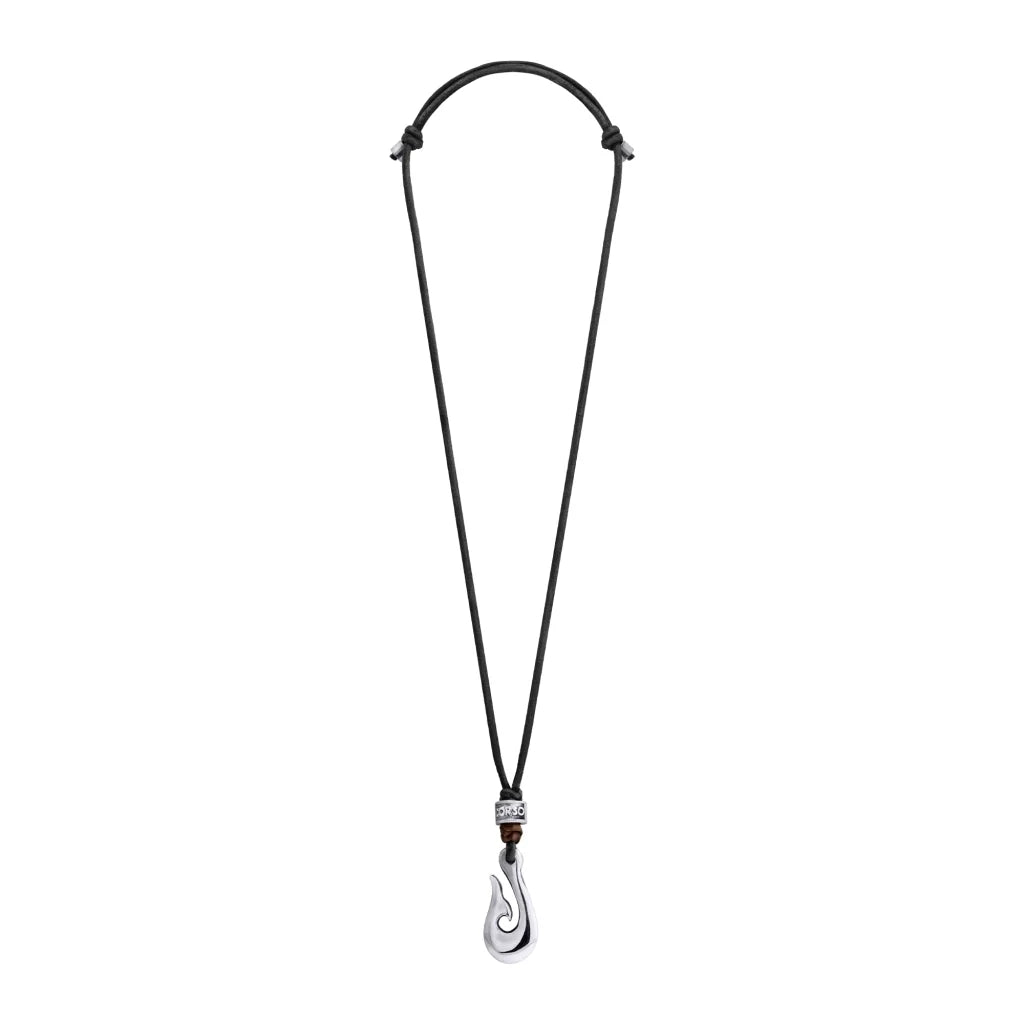 Collar de 36cm de piel natural de borrego, con dije de Hei Matau - Joyería y bisutería fina