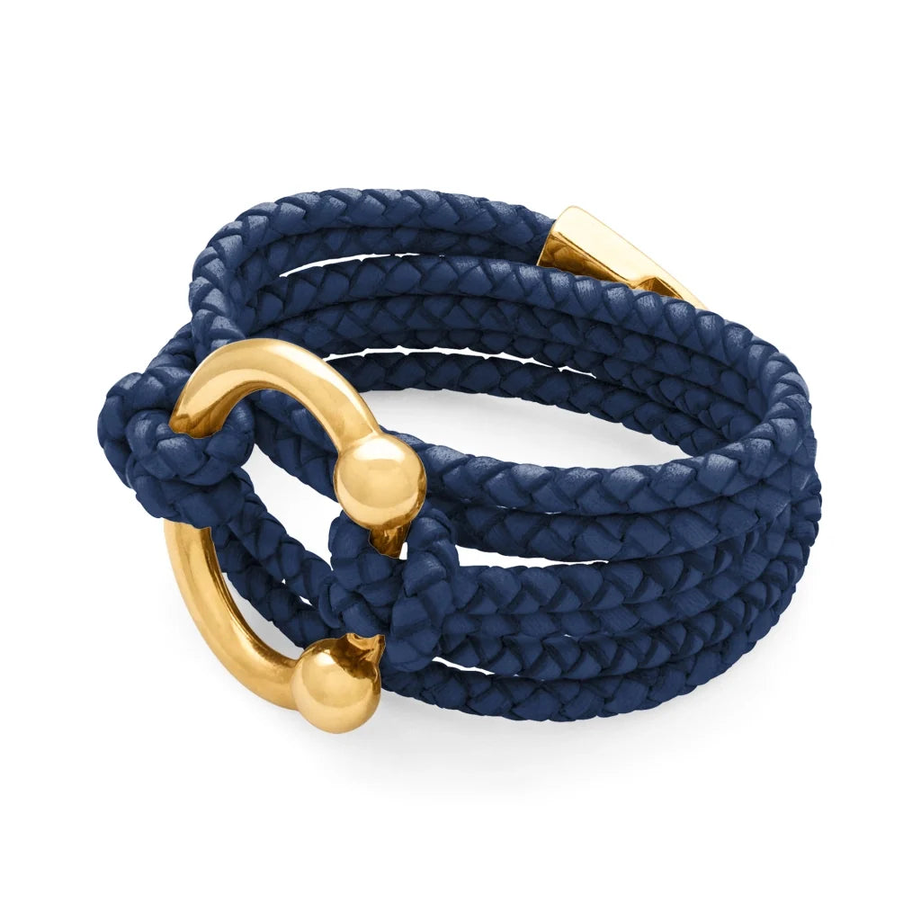 Pulsera de piel natural de borrego en trenza de 4 hilos con diseño envolvente multi-vuelta, con cierre de herradura en baño de oro de 22K - Joyería y bisutería fina