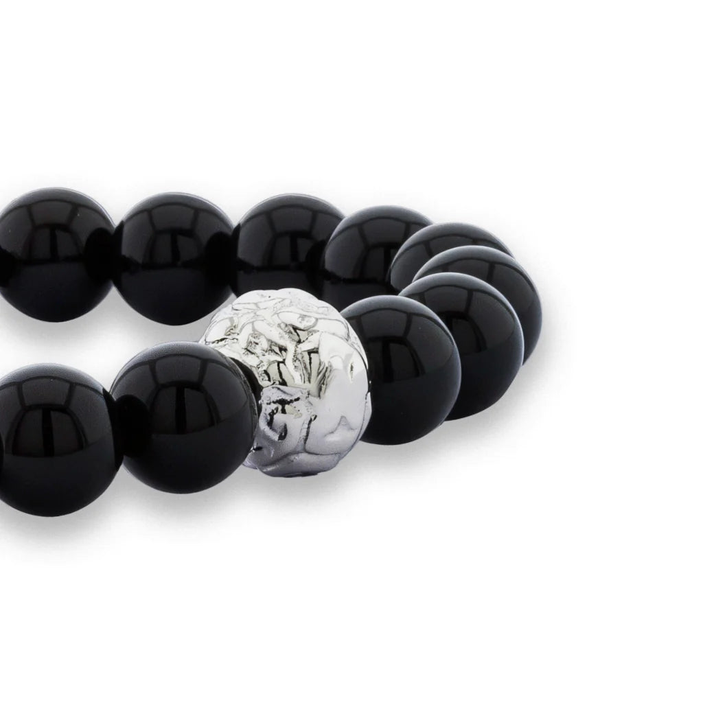 Pulsera con piedras naturales de 8mm, con cuenta central con mantras en baño de rodio - Joyería y bisutería fina