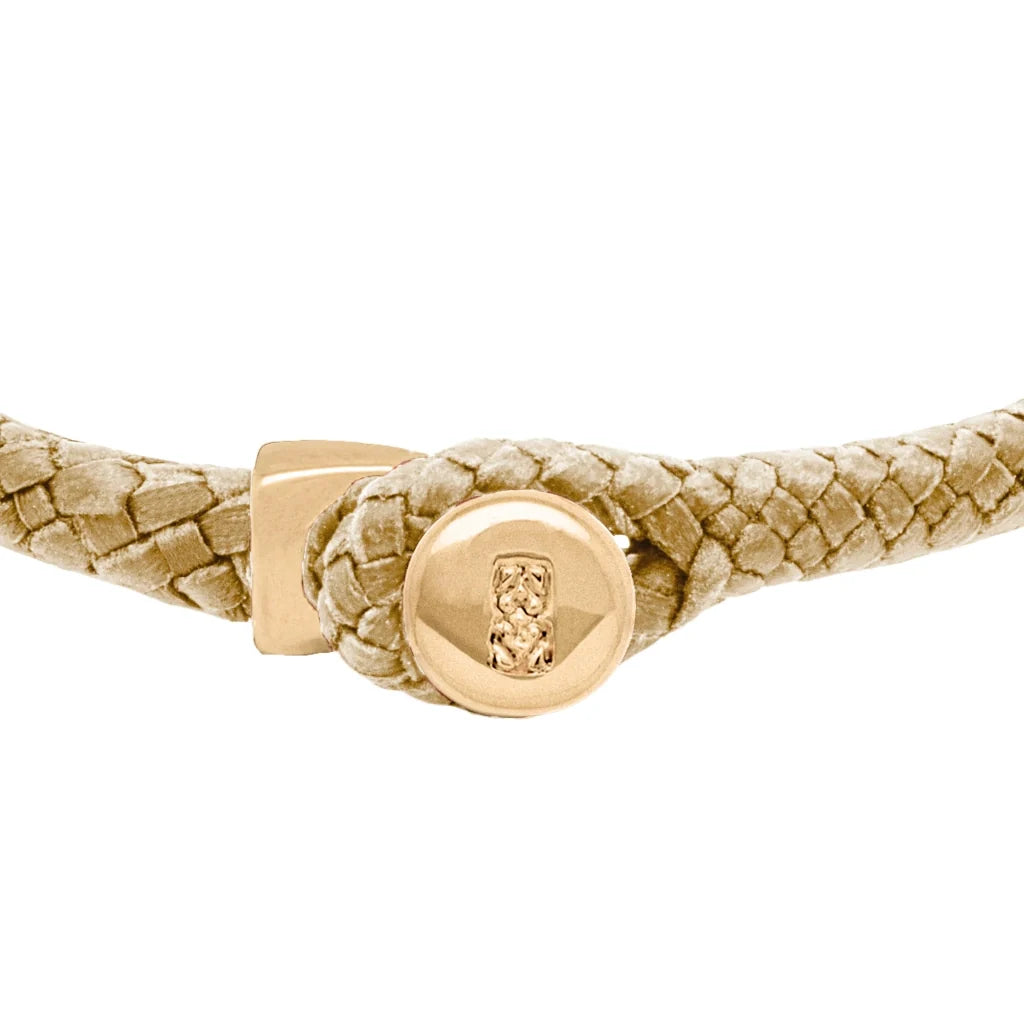 Pulsera de piel natural de borrego en trenza de ocho tiras, con broche en baño de oro 22K - Joyería y bisutería fina