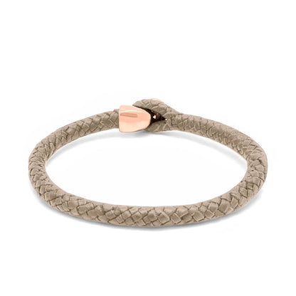 Pulsera de piel natural de borrego en trenza de ocho tiras, con broche en baño de oro rosa 22K - Joyería y bisutería fina