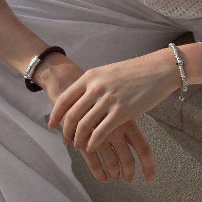 Pulsera Baño de rodio, piel natural nappa, diseño hojas de laurel