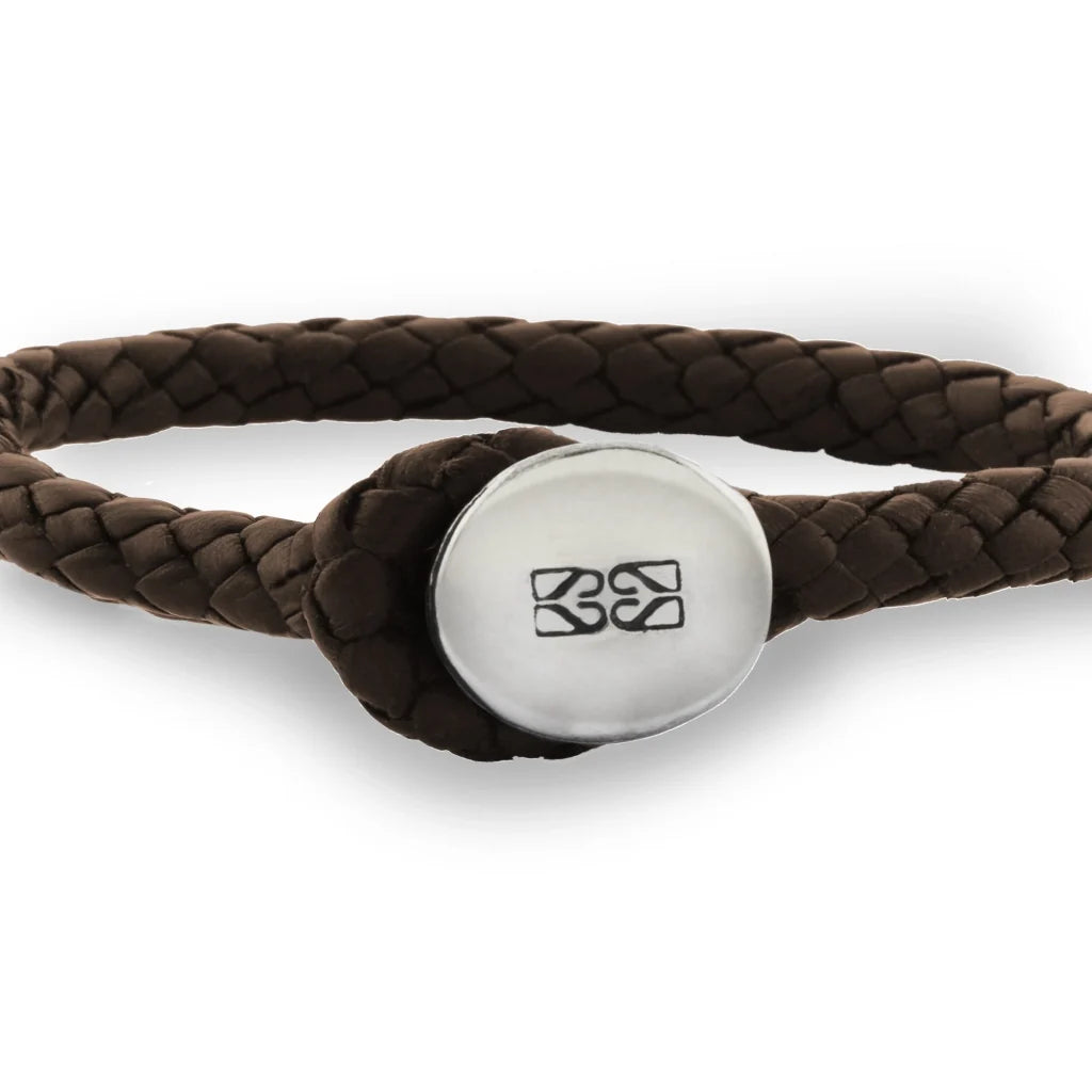 Pulsera para hombre, elaborada con piel natural de borrego trenzada y broche de botón en terminado acero - Joyería y bisutería fina