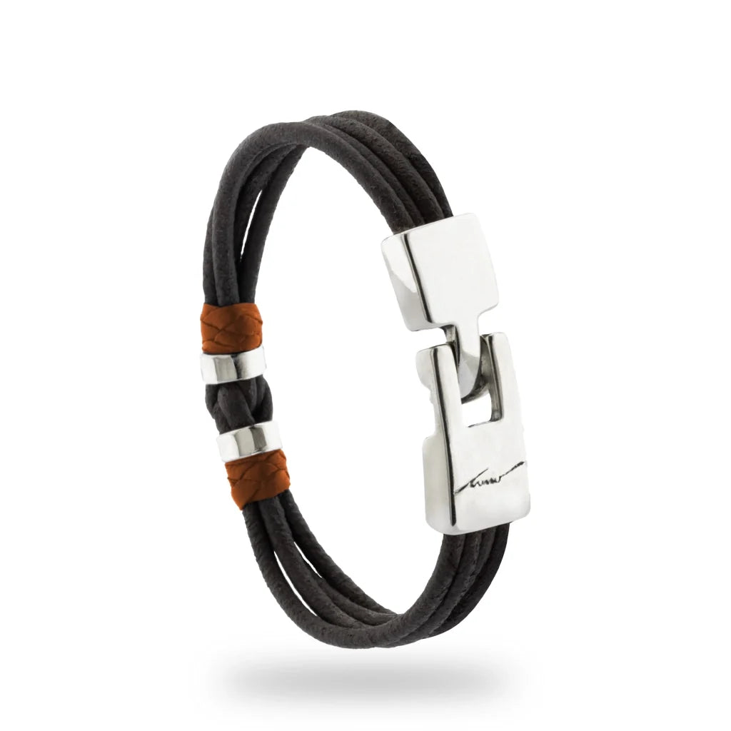 Pulsera para hombre, elaborada con piel natural de vaca, budos en piel natural de borrego, detalles y broche en terminado acero - Joyería y bisutería fina