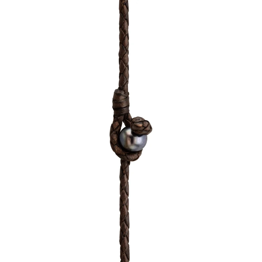 Collar de piel natural de borrego en trenza redonda de 4 hilos, con 29 perlas tahitianas 8-10mm - Joyería y bisutería fina