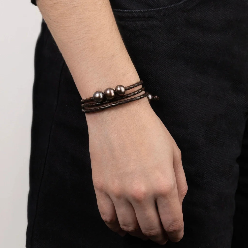 Pulsera/choker de 65cm de piel de borrego en trenza redonda de 4 hilos, con 5 perlas tahitianas 8-10mm - Joyería y bisutería fina