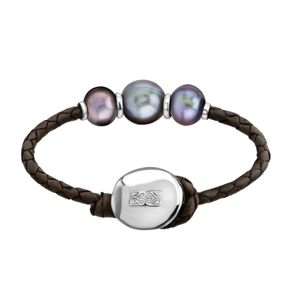 Pulsera de piel natural de borrego en trenza redonda de 4 hilos, con 3 perlas tahitianas 8-10mm, con detalles y botón en baño de rodio - Joyería y bisutería fina