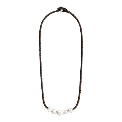 Collar choker con piel de borrego en trenza de 4 hilos con 5 perlas japonesas de 8-10mm con detalles en baño de rodio - Joyería y bisutería fina
