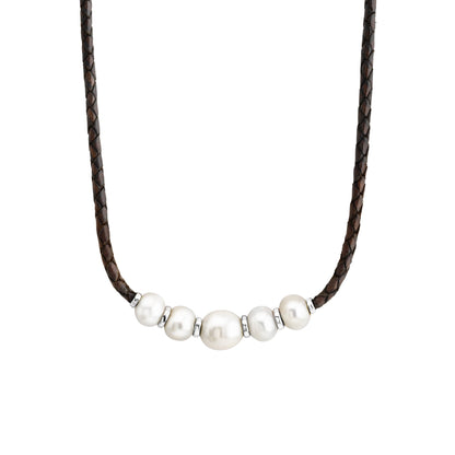 Collar choker con piel de borrego en trenza de 4 hilos con 5 perlas japonesas de 8-10mm con detalles en baño de rodio - Joyería y bisutería fina