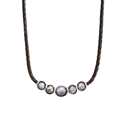 Collar choker de piel natural de borrego en trenza de 4 hilos y cierre de botón, con cinco perlas tahitianas de 8-10mm y detalles en baño de rodio - Joyería y bisutería fina
