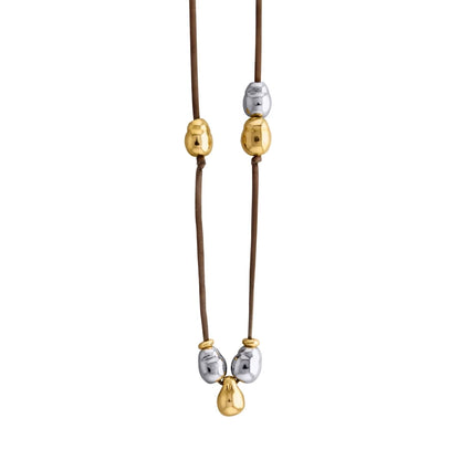 Collar ajustable de piel de canguro, con 5 perlas en baño de rodio y 6 perlas en baño de oro de 22K - Joyería y bisutería fina