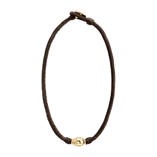 Collar choker con perla central en baño de oro de 22K, con trenza de 4 hilos en piel de borrego y broche de botón - Joyería y bisutería fina