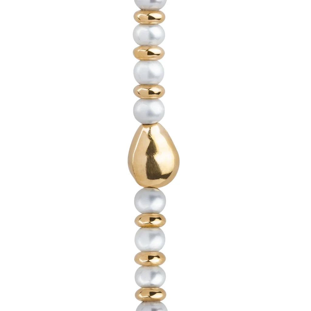 Collar choker en baño de oro 22K, oro rosa 22K o rodio, con perlas japonesas de 5mm, cuenta de dona y perla central - Joyería y bisutería fina