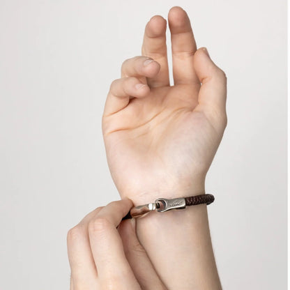 Pulsera de piel natural de borrego en trenza de 8 hilos, con broche y terminado en acero - Joyería y bisutería fina