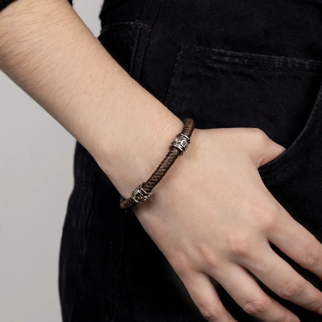Pulsera de piel natural de borrego en trenza de 8 hilos, con broche y terminado en acero - Joyería y bisutería fina