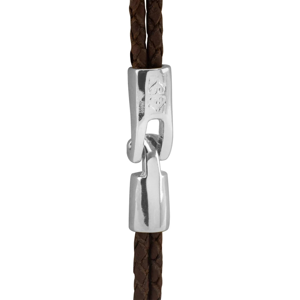 Pulsera de piel natural de borrego trenzada, con broche y detalle tubular en baño de rodio - Joyería y bisutería fina