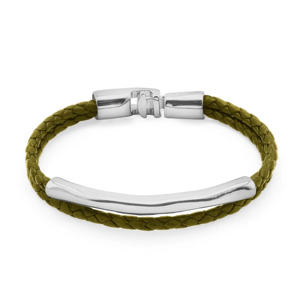 Pulsera de piel natural de borrego trenzada, con broche y detalle tubular en baño de rodio - Joyería y bisutería fina