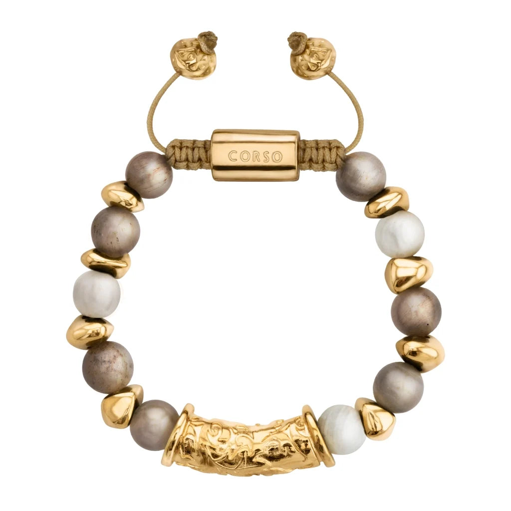 Pulsera ajustable con hilo de seda, piedras de 8mm, con detalle tubular barroco, lunetas e insignia en baño de oro de 22K - Joyería y bisutería fina