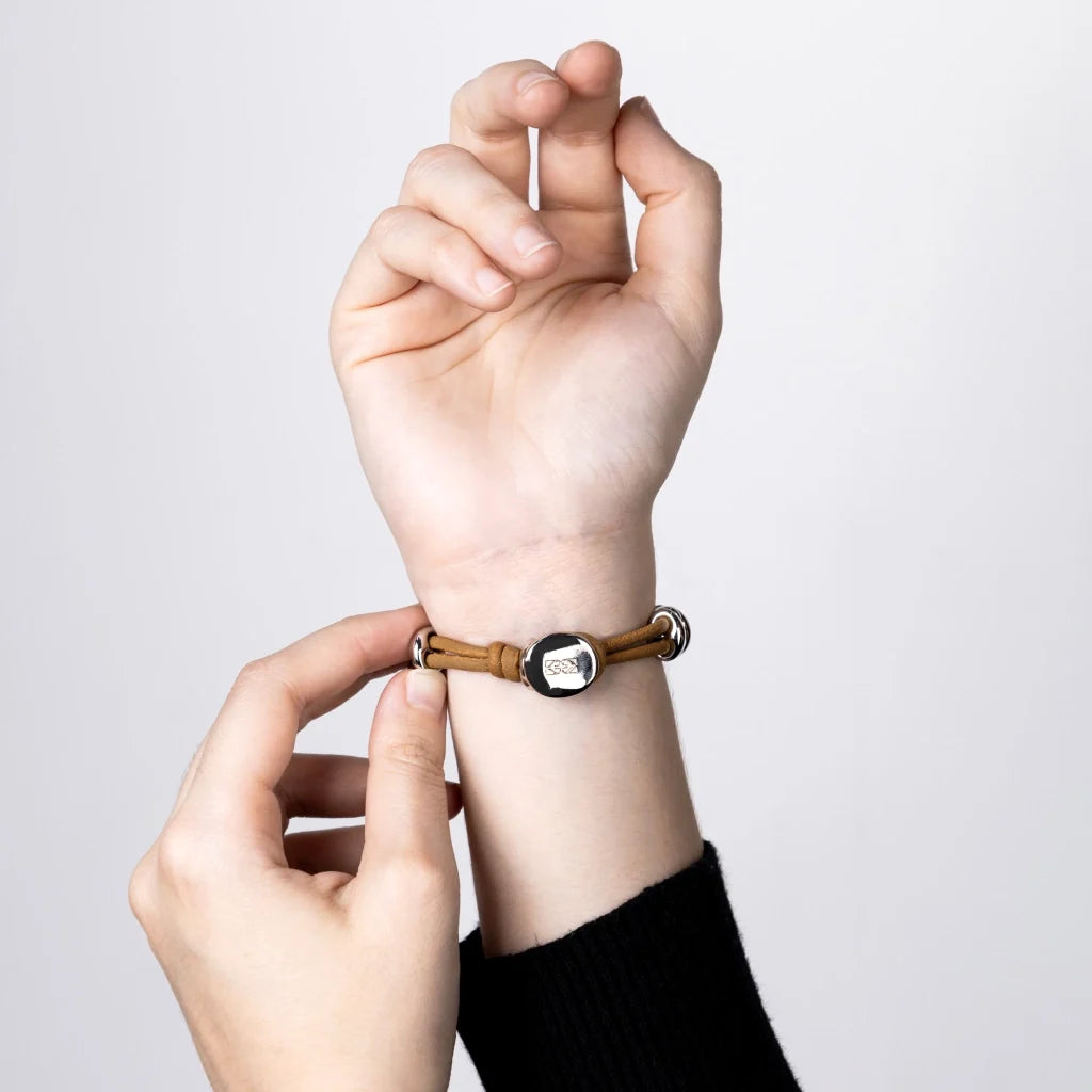 Pulsera Detalles en baño rodio, Piel natural española - Joyería y bisutería fina
