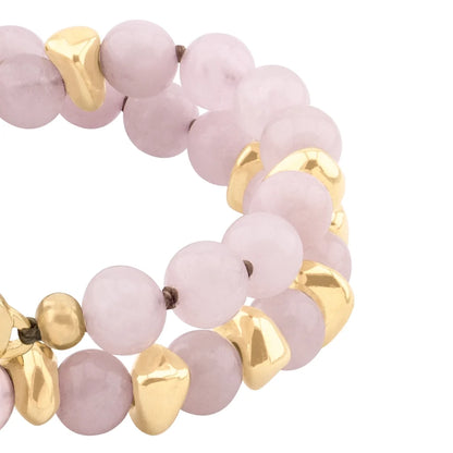 Pulsera con diseño de doble vuelta, con piedras semi-preciosas, broche distintivo y cuentas metálicas en baño de oro de 22K - Joyería y bisutería fina