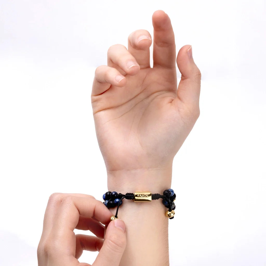 Pulsera con piedras 6mm y piedra volcánica, placa y mantras en baño de oro 22K