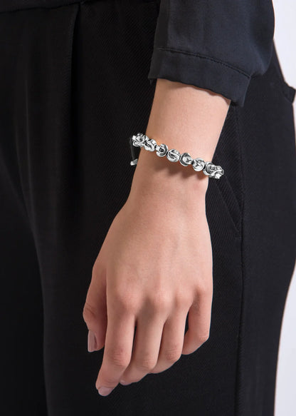 Pulsera ajustable con hilo de seda, con placa insignia y cuentas en forma de media luna en baño de rodio - Joyería y bisutería fina
