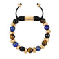 Pulsera ajustable con piedras de 8mm, con semillas y placa con insignia Corso en baño de oro de 22K - Joyería y bisutería fina