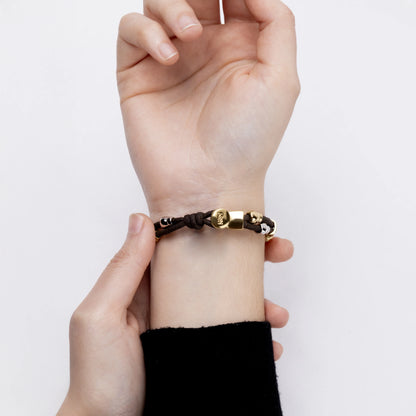 Pulsera baño de Oro 22K, piel española, baño de rodio, perlas - Joyería y bisutería fina