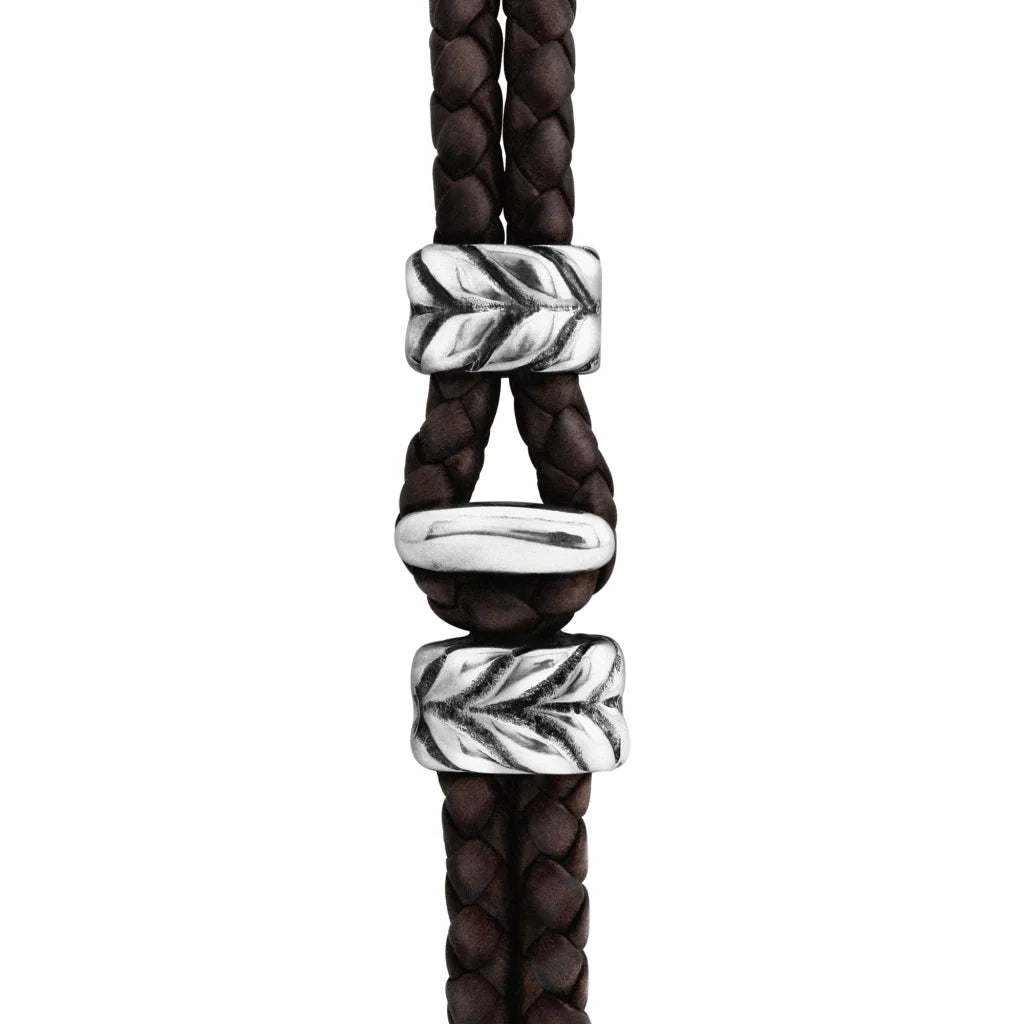 Pulsera con piel natural de borrego en trenza de 4 hilos, con broche y laureles en baño de rodio - Joyería y bisutería fina