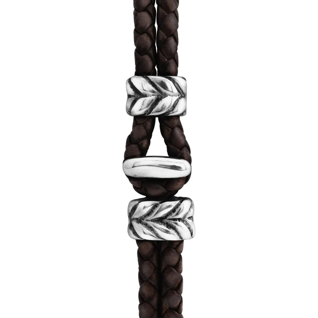 Pulsera con piel natural de borrego en trenza de 4 hilos, con broche y laureles en baño de rodio - Joyería y bisutería fina