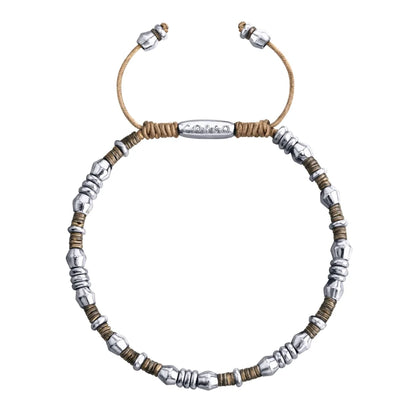 Pulsera ajustable con conchas filipinas de 3mm talladas a mano, intercaladas con cuentas bañadas en rodio - Joyería y bisutería fina