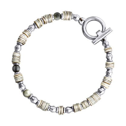 Pulsera en baño de rodio con conchas filipinas talladas a mano y piedras semipreciosas - Joyería y bisutería fina
