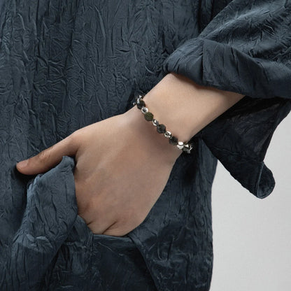 Pulsera ajustable con broche insignia Corso y cuentas facetadas en baño de rodio, con piedra turmalina facetada - Joyería y bisutería fina